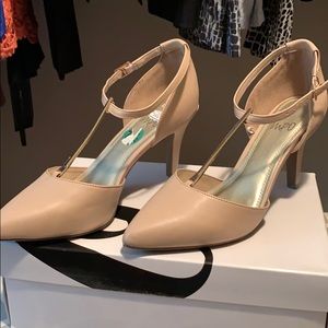 Brand new impo pumps